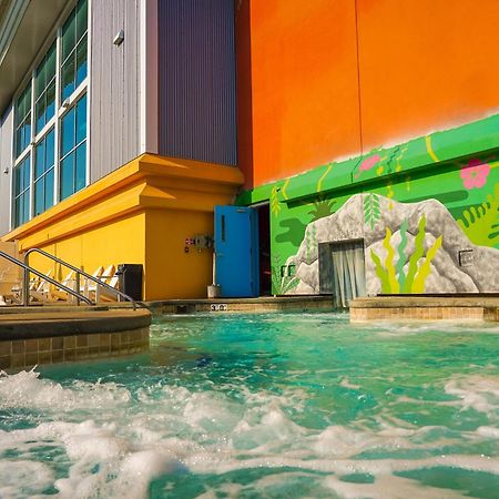 Castaway Bay By Cedar Point Resorts Sandusky Exterior photo