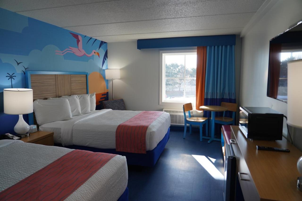 Castaway Bay By Cedar Point Resorts Sandusky Exterior photo