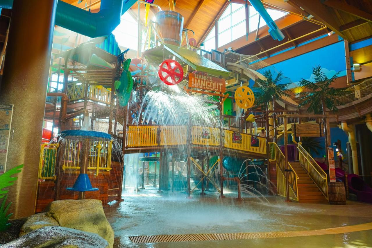 Castaway Bay By Cedar Point Resorts Sandusky Exterior photo