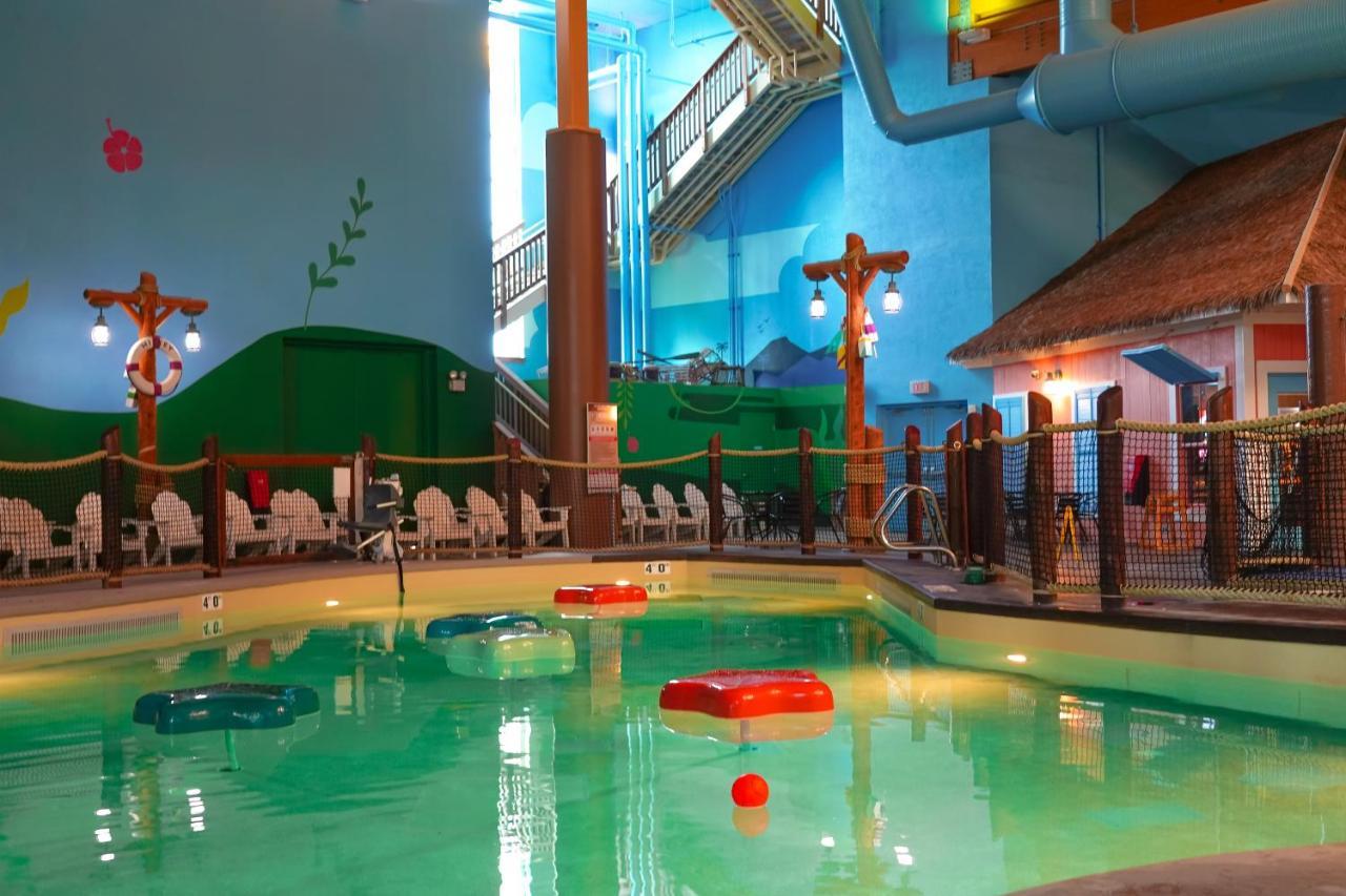 Castaway Bay By Cedar Point Resorts Sandusky Exterior photo